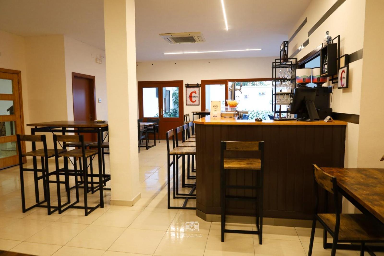 Hospedium Dlj Hostal Ben Nassar Arjona Ngoại thất bức ảnh