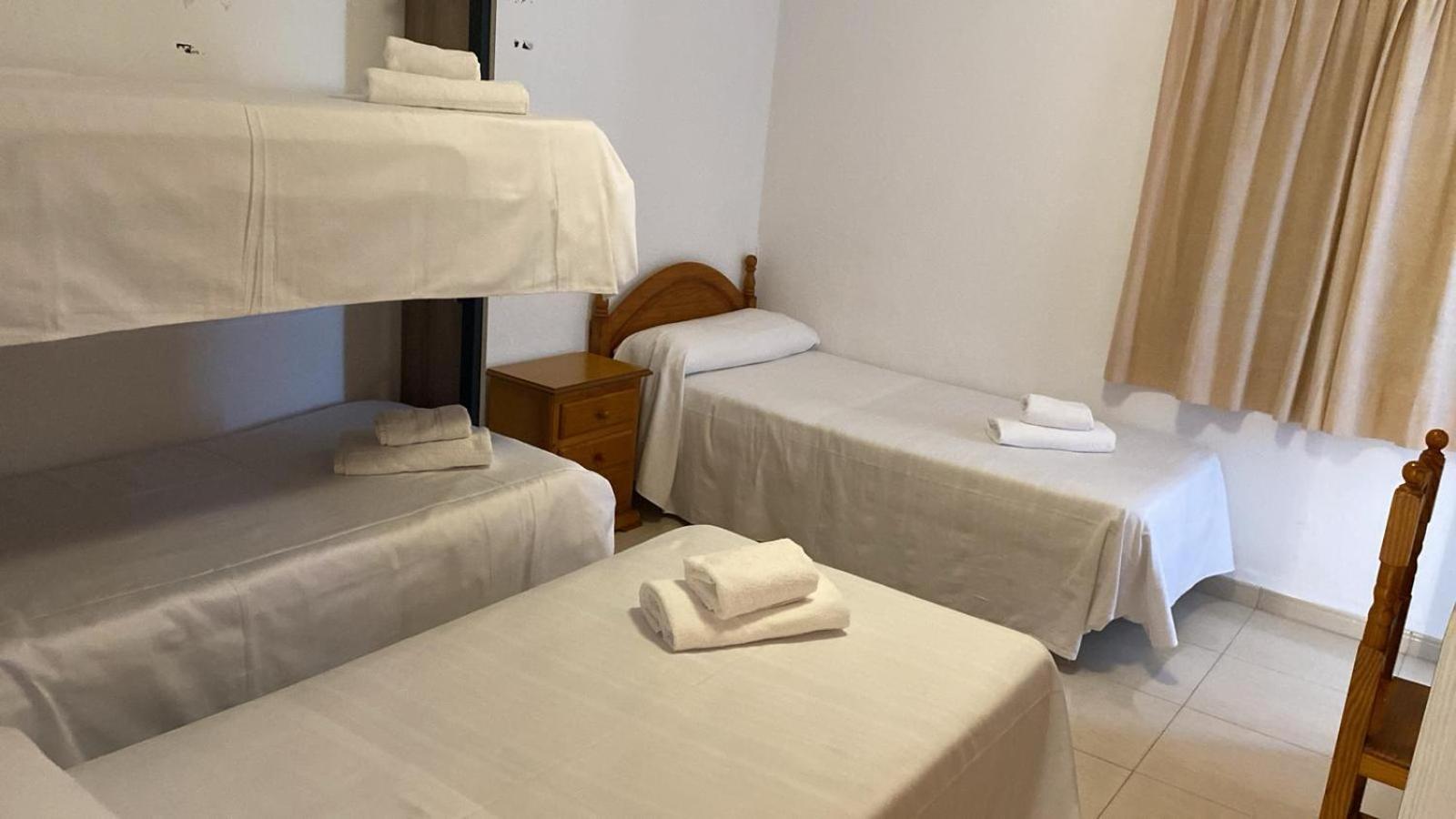 Hospedium Dlj Hostal Ben Nassar Arjona Ngoại thất bức ảnh