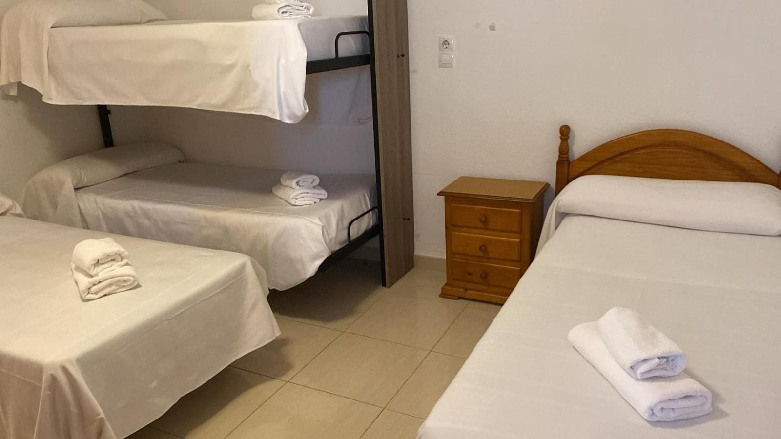 Hospedium Dlj Hostal Ben Nassar Arjona Ngoại thất bức ảnh
